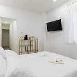 ゲストハウス Maison Gil Santucci