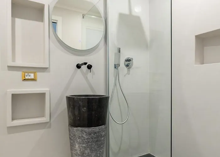 Maison Gil Santucci 3*